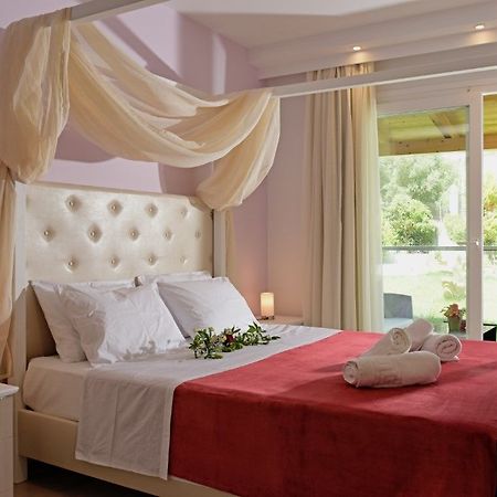 Palapart Gikas Suites And Studios 고우비아 외부 사진