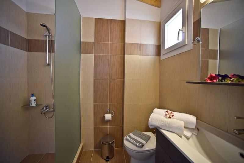 Palapart Gikas Suites And Studios 고우비아 외부 사진