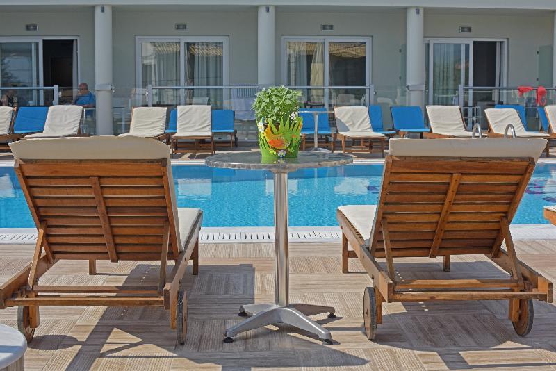 Palapart Gikas Suites And Studios 고우비아 외부 사진