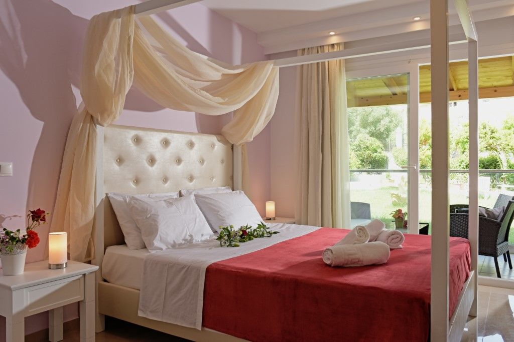 Palapart Gikas Suites And Studios 고우비아 외부 사진